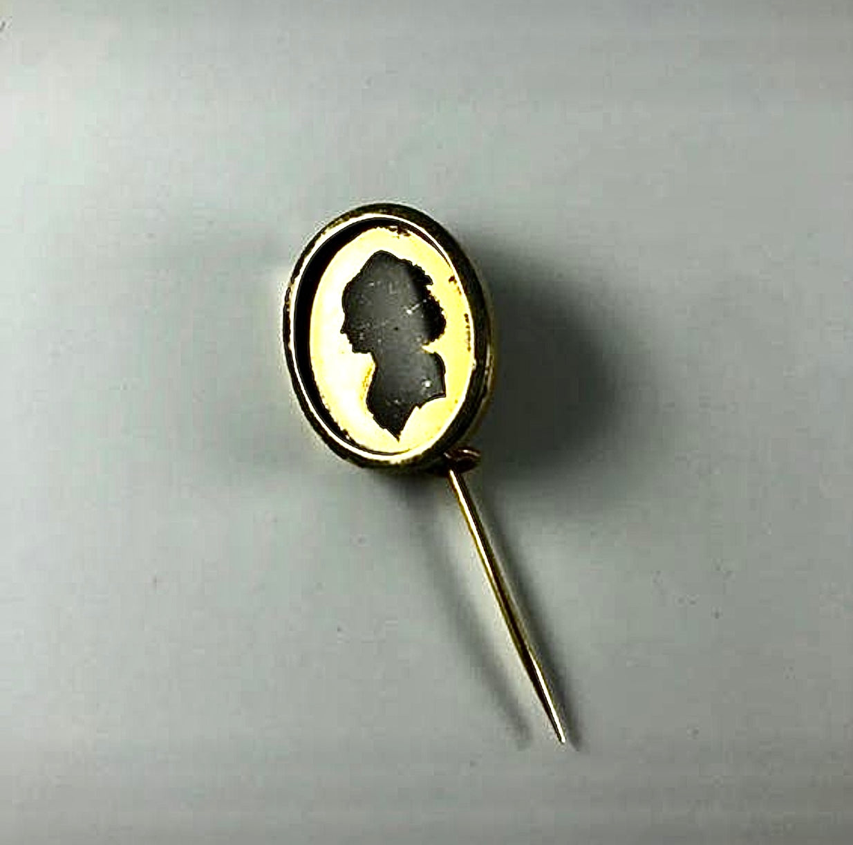 Silhoutte Stickpin