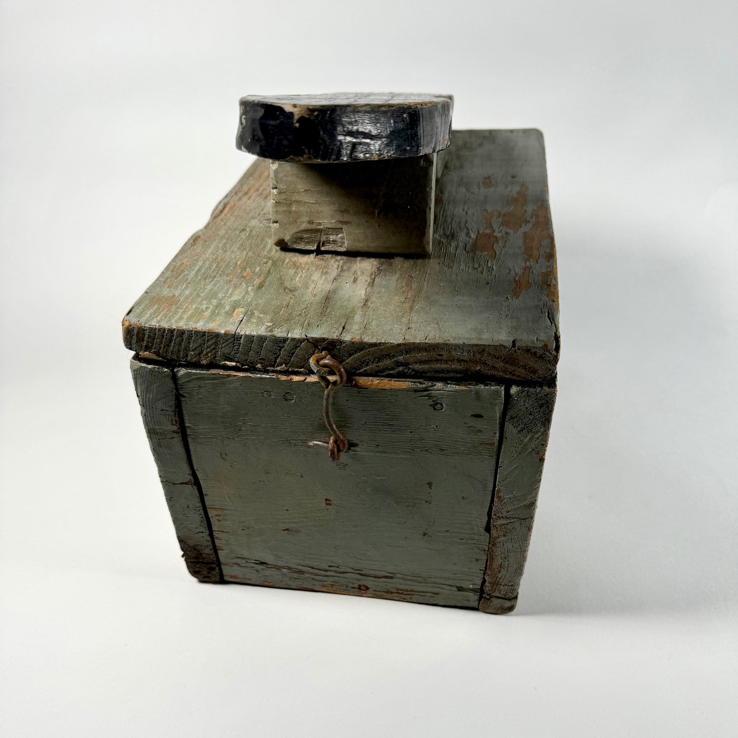 Primitive Shoe Shine Box