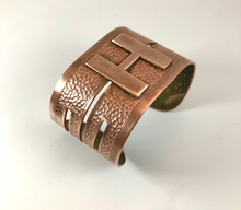 Load image into Gallery viewer, Copper Monogram Cuff Letter &quot;H&quot;
